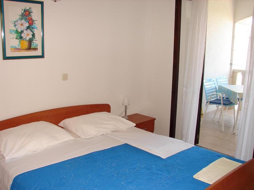 Apartments Magda Supetar Exterior photo