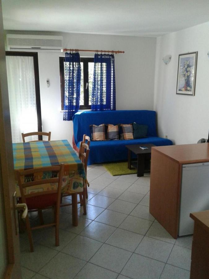 Apartments Magda Supetar Exterior photo